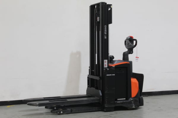 Elektrischer Hochhubwagen Toyota SWE120 (BJ: 2024)