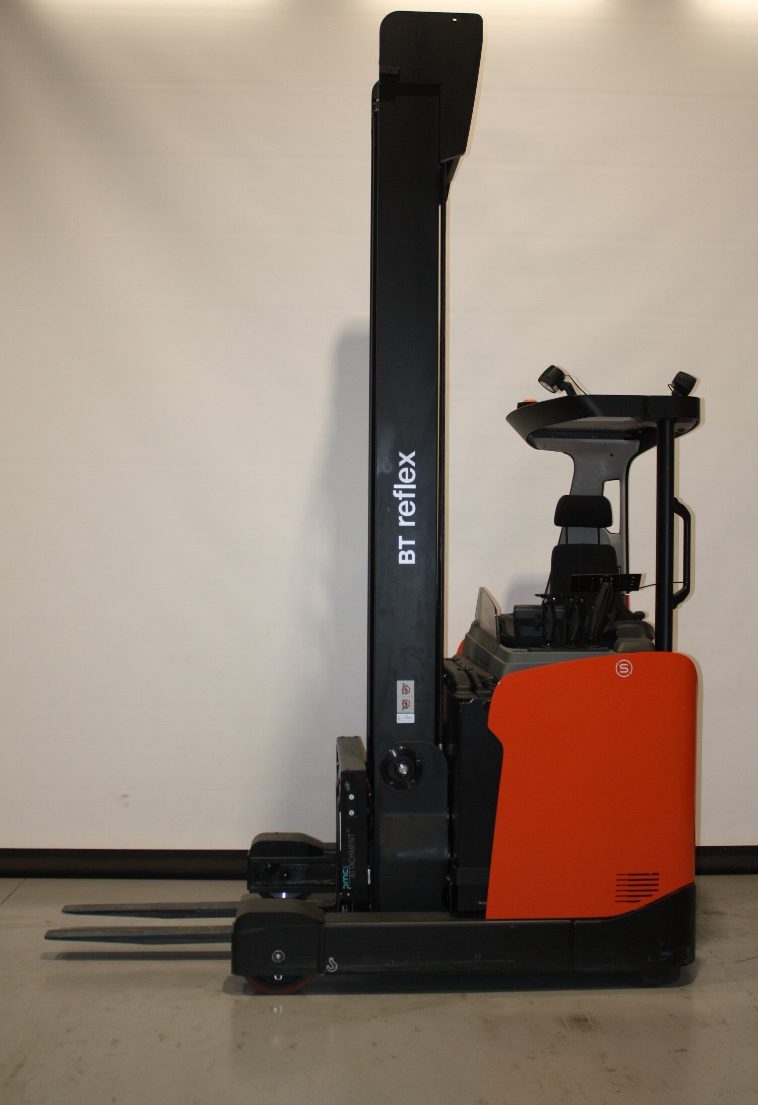 Schubmaststapler Toyota RRE160H (BJ: 2024)