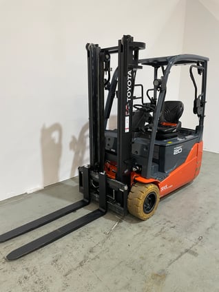 Elektro 3 Rad-Stapler Toyota 8FBE20T (BJ: 2024)