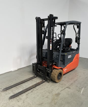 Elektro 3 Rad-Stapler Toyota 8FBE20T (BJ: 2024)