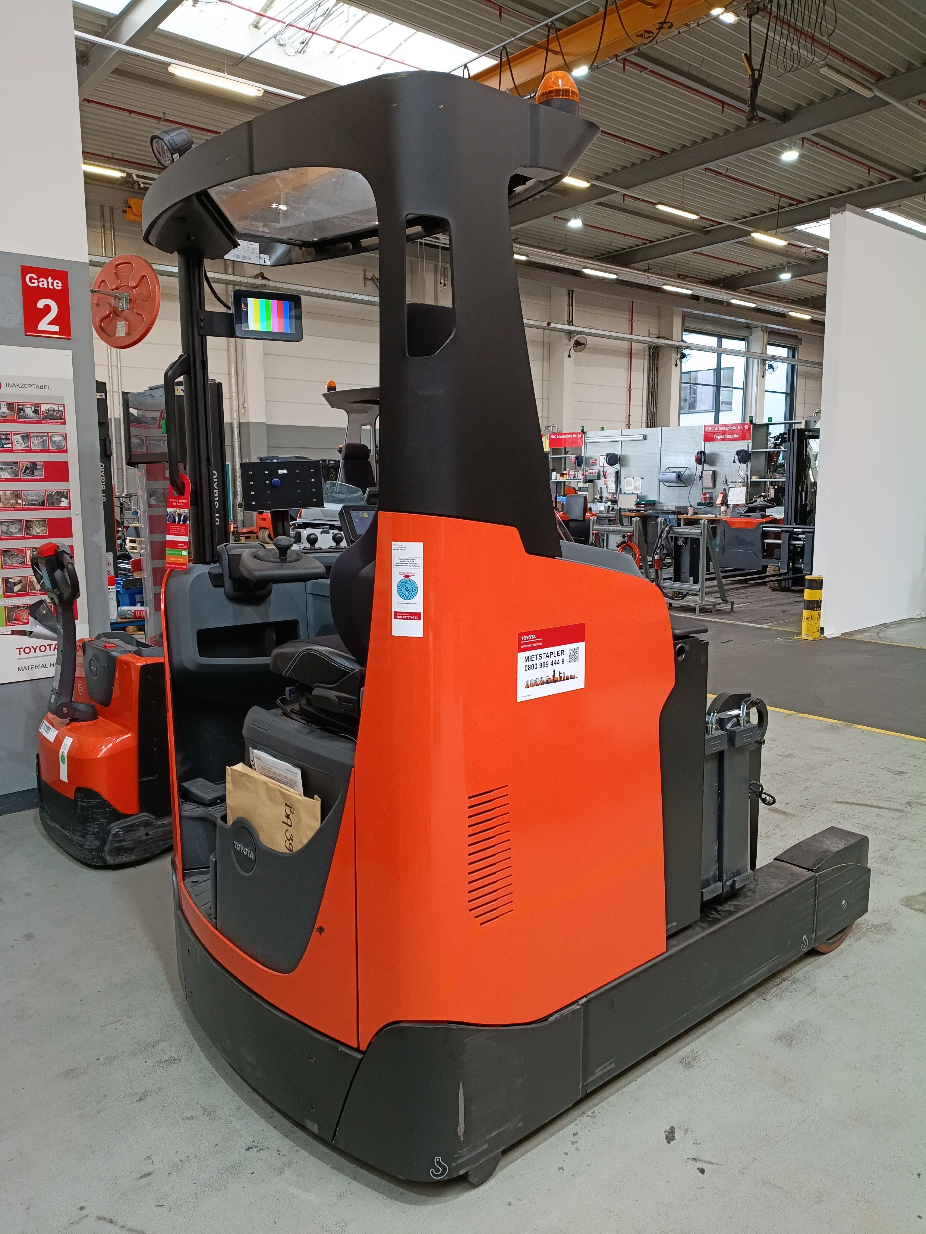 Schubmaststapler Toyota RRE250H (BJ: 2024)