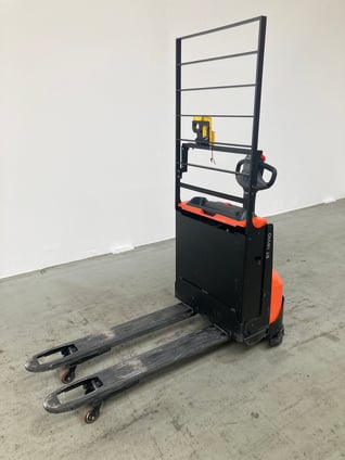 Elektrischer Niederhubwagen Toyota LWE140 (BJ: 2025)