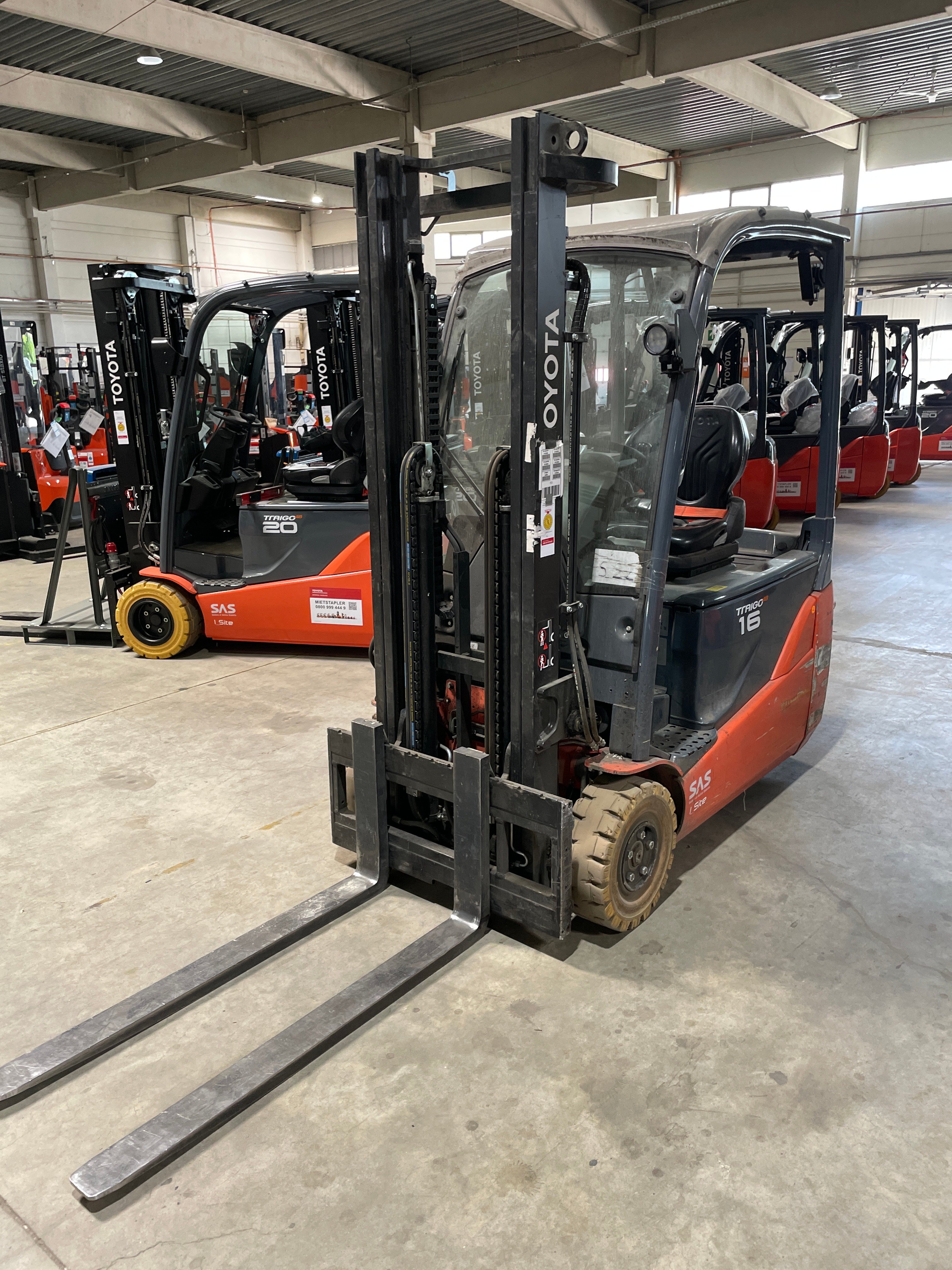 Elektro 3 Rad-Stapler Toyota 8FBE16T (BJ: 2025)