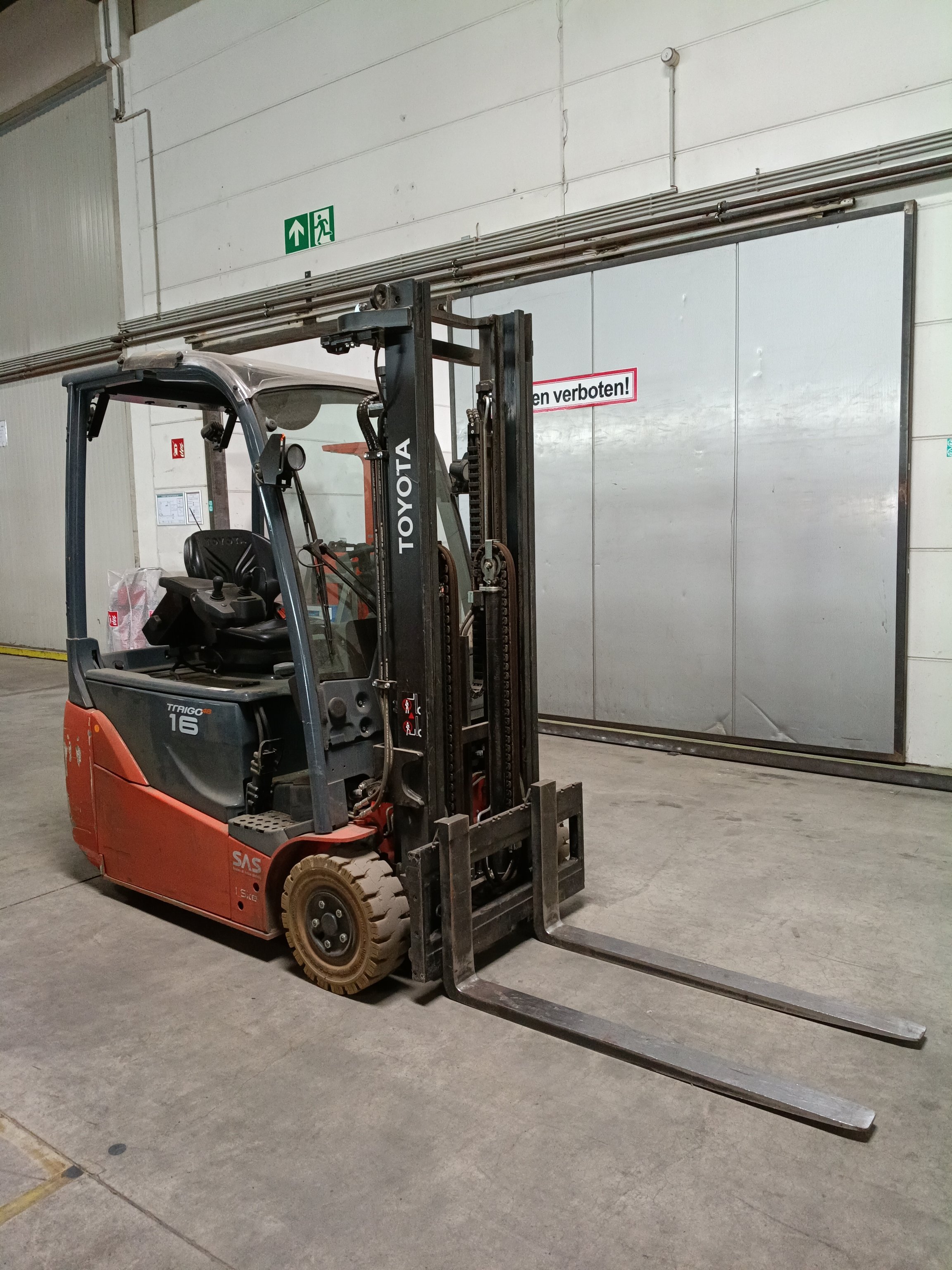 Elektro 3 Rad-Stapler Toyota 8FBE16T (BJ: 2025)