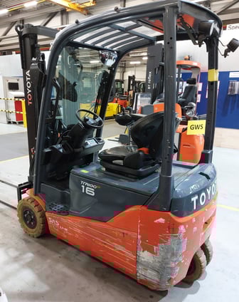 Elektro 3 Rad-Stapler Toyota 8FBE16T (BJ: 2025)