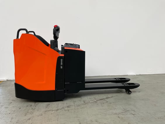Elektrischer Niederhubwagen Toyota LPE200 *sofort verfügbar* (BJ: 2025)