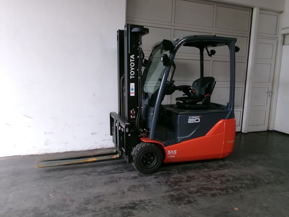 Elektro 3 Rad-Stapler Toyota 8FBE20T (BJ: 2025)