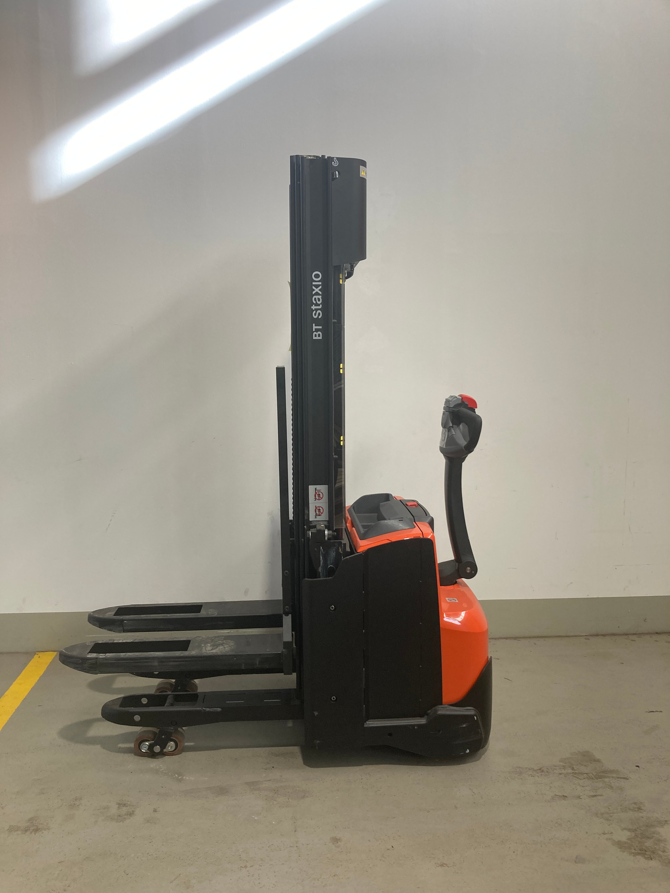 Elektrischer Hochhubwagen Toyota SWE120L (BJ: 2025)