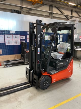 Elektro 3 Rad-Stapler Toyota 9FBE15T (BJ: 2025)