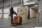 Elektrischer Niederhubwagen Niederhubwagen mit Plattform mieten (BJ: 2024)